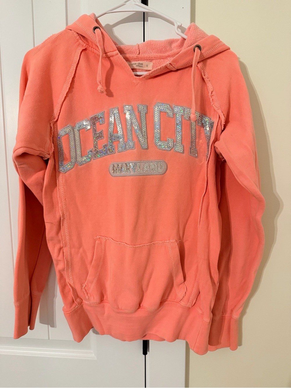 Ocean Drive Coral Pink 'Ocean City' Crewneck Sweatshirt